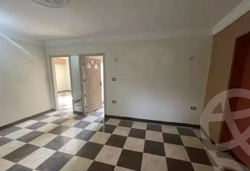https://aqarmap.com.eg/en/listing/6455883-for-sale-asyut-asyut-city-el-azhar-st