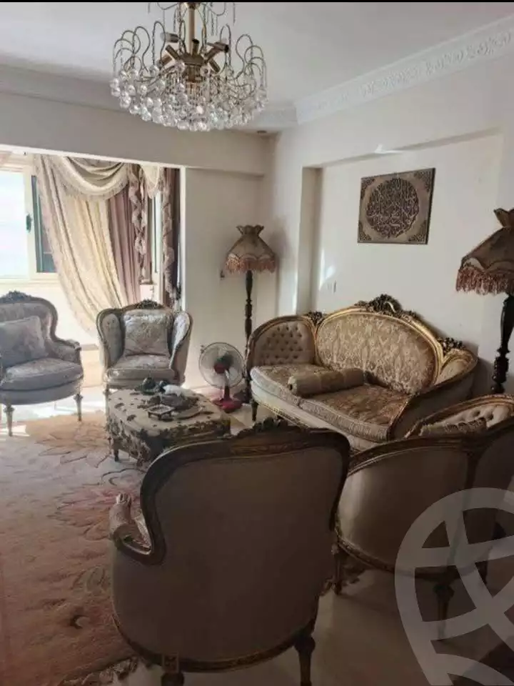 https://aqarmap.com.eg/en/listing/6456114-for-sale-alexandria-camp-cesar-mamfeis-st