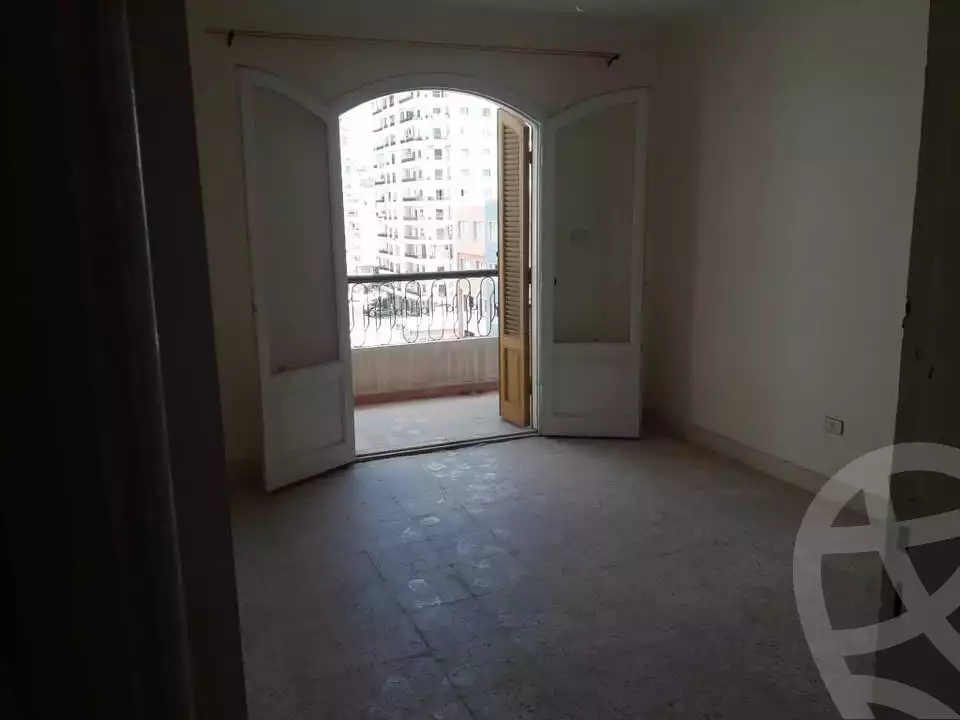 https://aqarmap.com.eg/en/listing/6457118-for-sale-alexandria-el-mandara-nabawy-al-mohandes-st