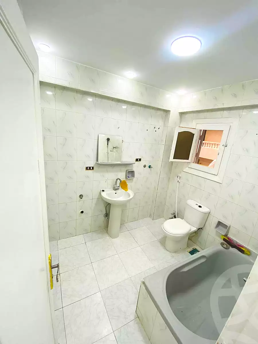https://aqarmap.com.eg/ar/listing/6457730-for-sale-alexandria-l-jmy-lbytsh-shahr-al-assal-st