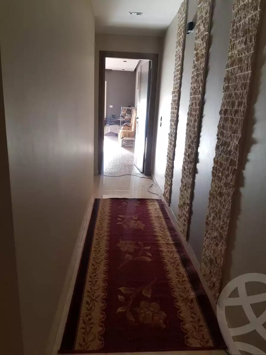 https://aqarmap.com.eg/en/listing/6463264-for-sale-cairo-new-cairo-compounds-mountain-view-hyde-park