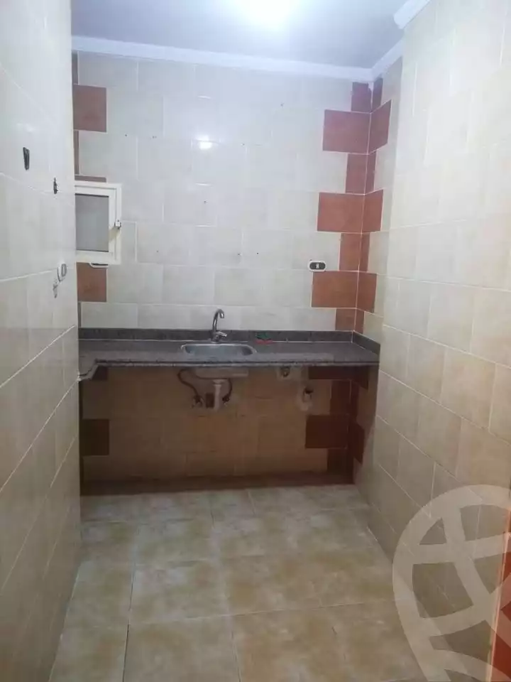 https://aqarmap.com.eg/en/listing/6464937-for-sale-alexandria-sydy-bshr-sydy-bshr-bhry-abo-rdees-st