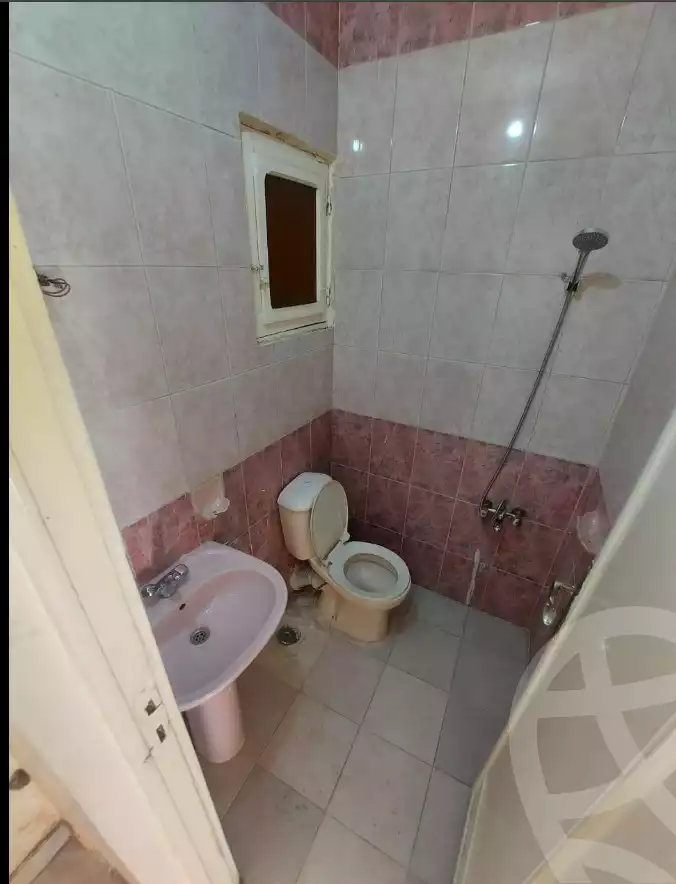 https://aqarmap.com.eg/en/listing/6467436-for-sale-cairo-helwan-helwan-el-sharkeya-ryad-pasha-st