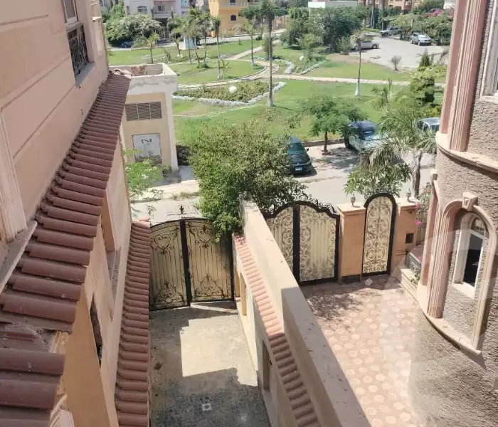 https://aqarmap.com.eg/en/listing/6470839-for-sale-cairo-el-sheikh-zayed-city-alex-cairo-desert-road-mdyn-sfnks-ljdyd-sandorini
