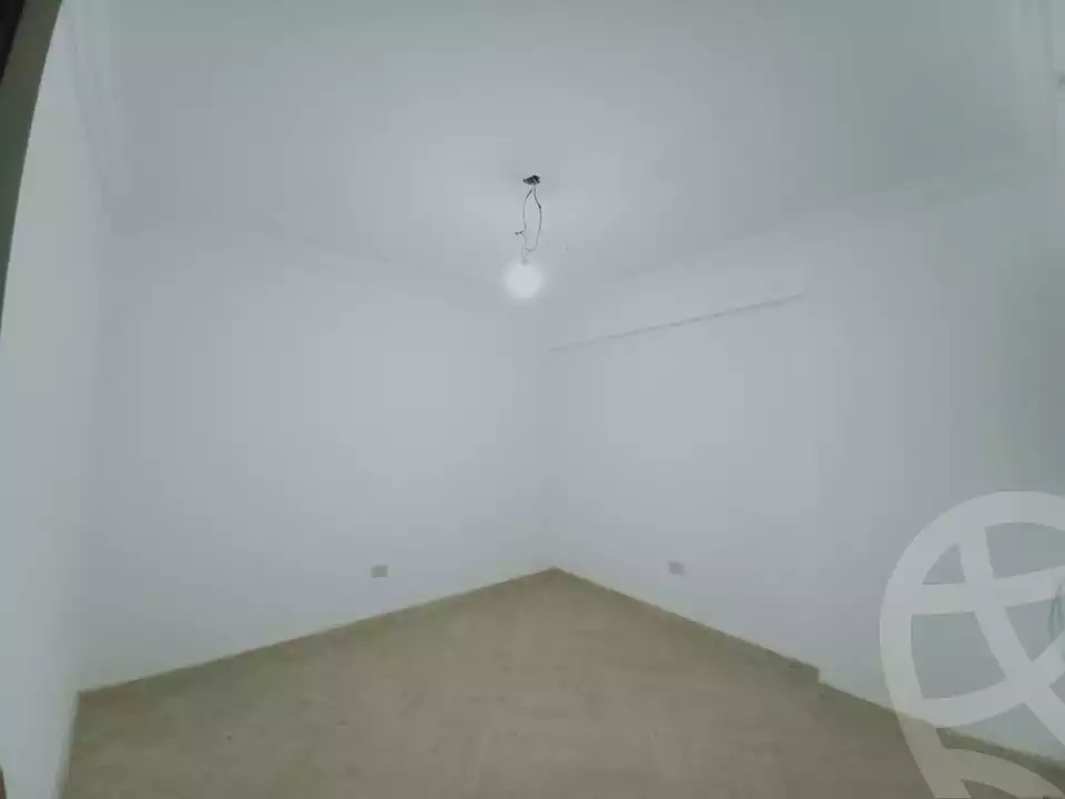https://aqarmap.com.eg/ar/listing/6471445-for-sale-alexandria-sydy-bshr-sydy-bshr-qbly-street-30