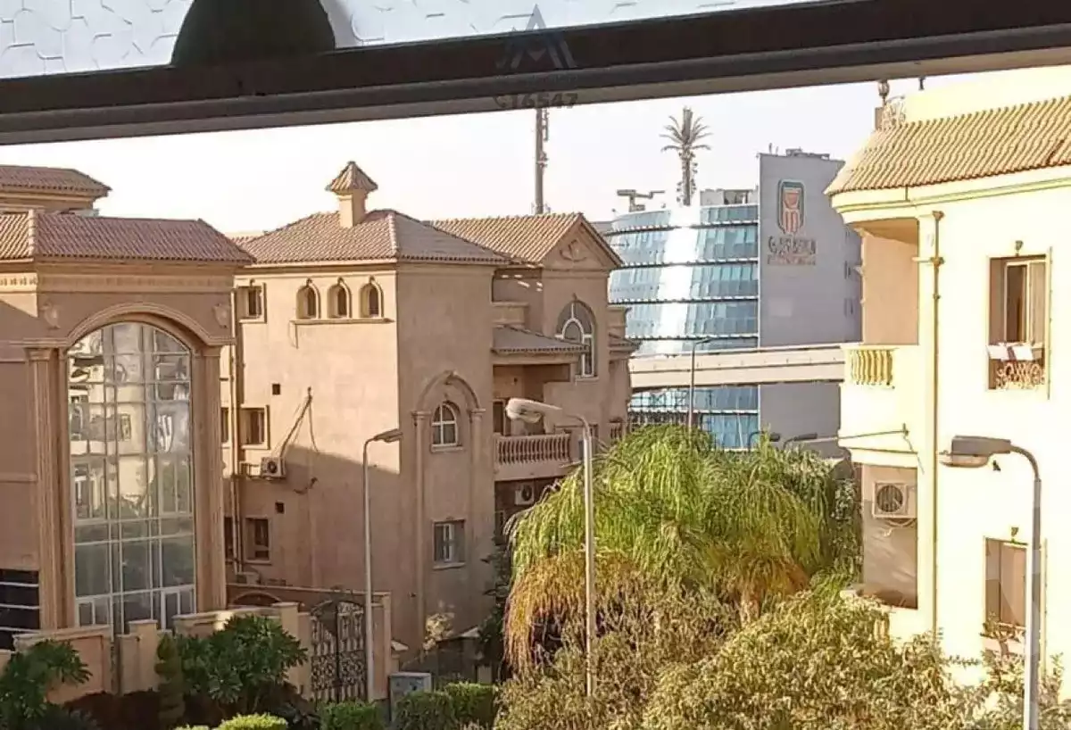 https://aqarmap.com.eg/en/listing/6473597-for-sale-cairo-new-cairo-90th-street-auc