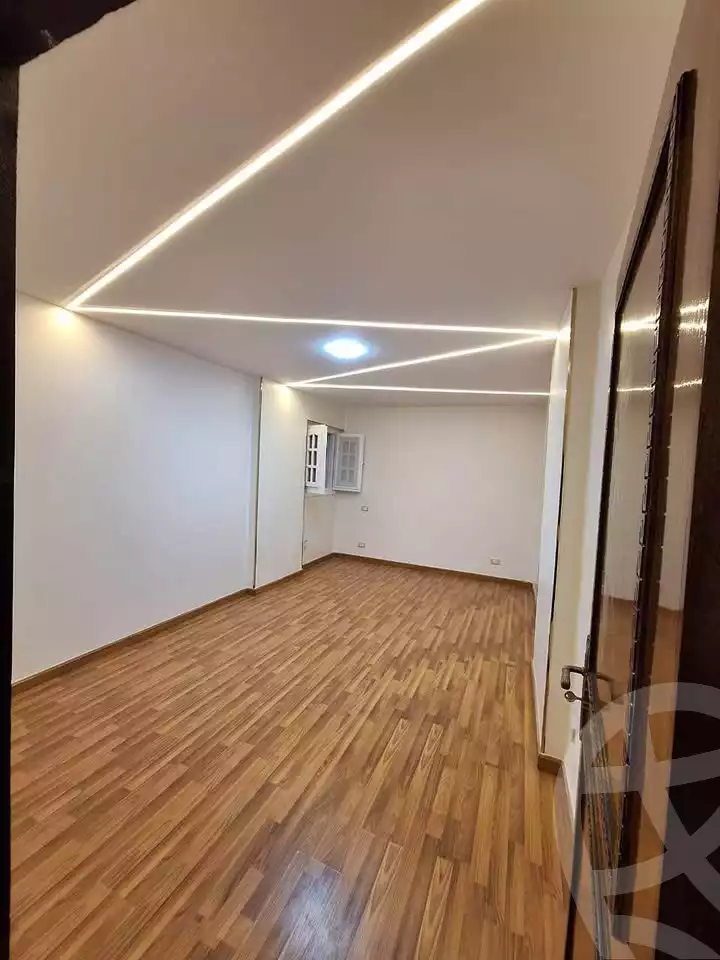 https://aqarmap.com.eg/ar/listing/6474358-for-sale-alexandria-sydy-bshr-sydy-bshr-bhry-ibrahim-el-sayed-st