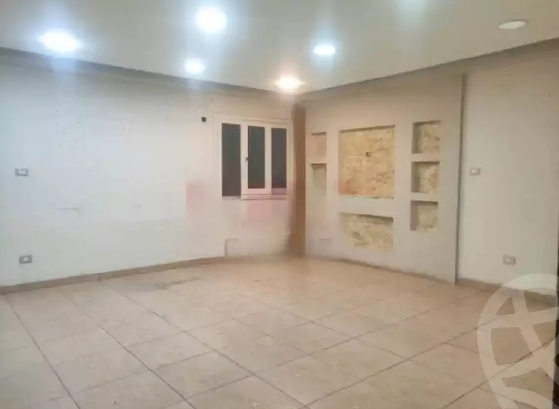https://aqarmap.com.eg/en/listing/6475641-for-sale-alexandria-ganaklis