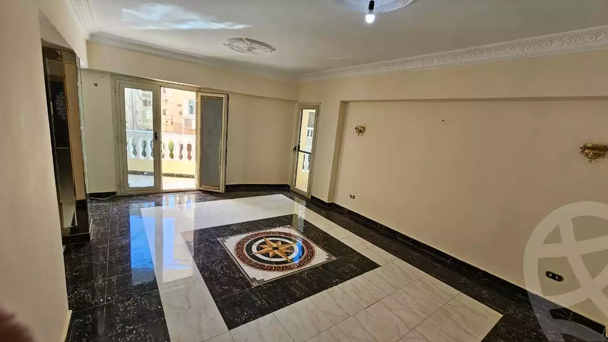 https://aqarmap.com.eg/en/listing/6480684-for-sale-cairo-el-sheikh-zayed-city-el-hay-elsabeaa-lhy-lsb