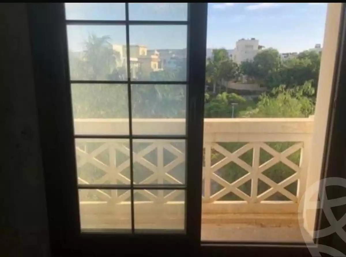 https://aqarmap.com.eg/en/listing/6480820-for-sale-cairo-new-cairo-compounds-hyde-park-centre-ville-hyde-park