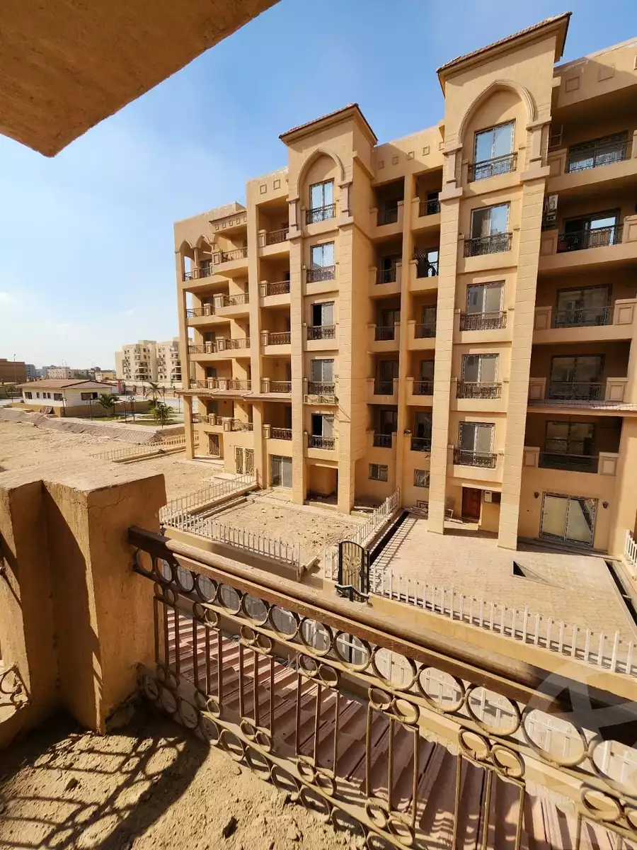 https://aqarmap.com.eg/en/listing/6480890-for-sale-cairo-new-administrative-capital-r8-de-joya-4-compound-taj-misr