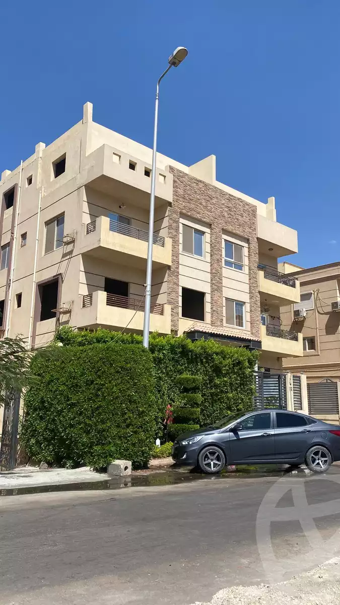 https://aqarmap.com.eg/en/listing/6484594-for-sale-cairo-el-sheikh-zayed-city-el-hay-elsabeaa-lhy-lsb