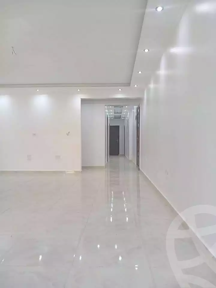 https://aqarmap.com.eg/ar/listing/6486282-for-rent-cairo-mokattam-lhdb-l-ly
