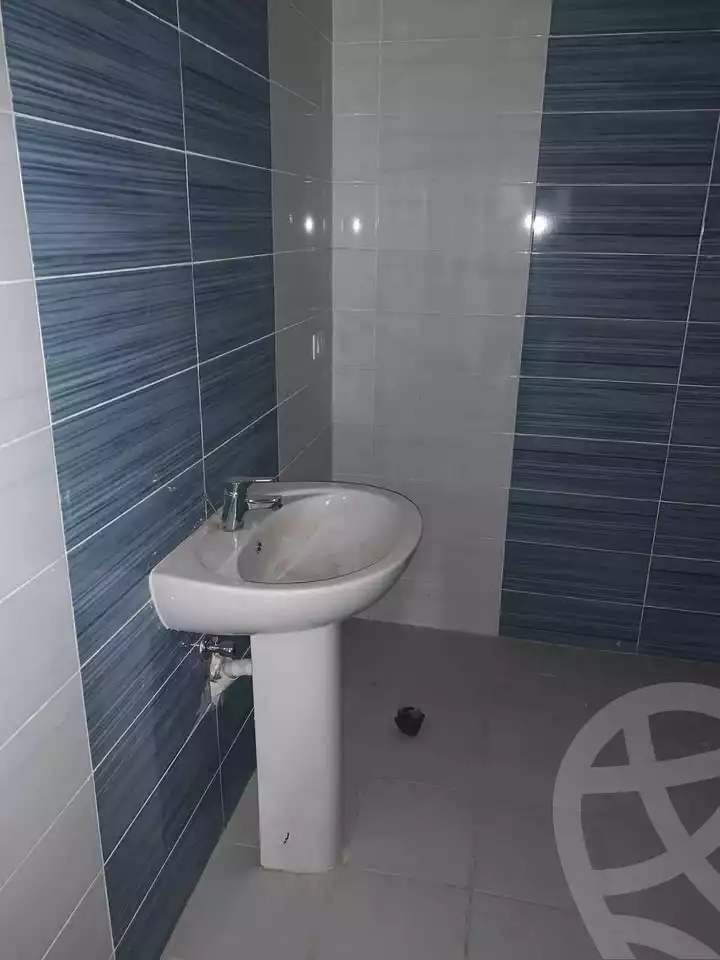 https://aqarmap.com.eg/en/listing/6487955-for-rent-alexandria-lsywf-shamaa
