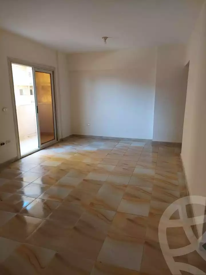 https://aqarmap.com.eg/en/listing/6491533-for-rent-alexandria-el-montazah-el-malek-st