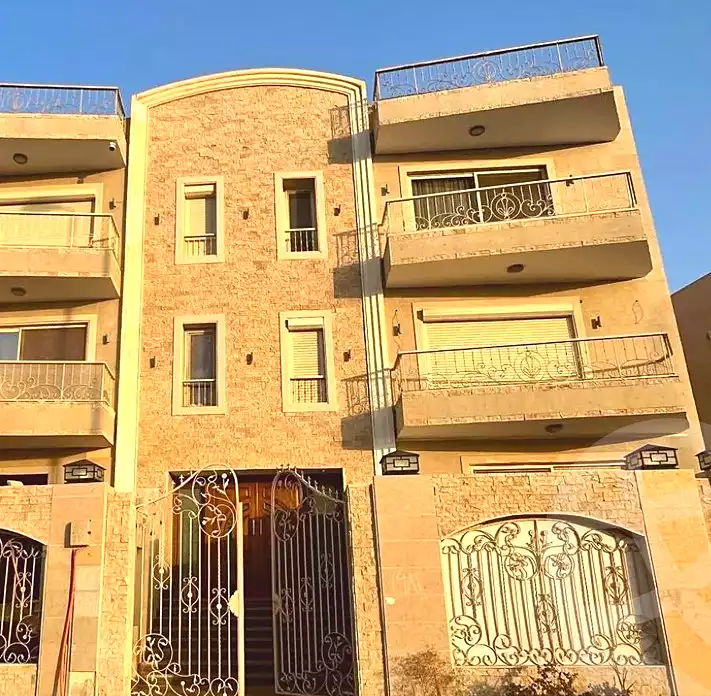 https://aqarmap.com.eg/ar/listing/6491568-for-sale-cairo-el-sheikh-zayed-city-el-hay-eltaseaa-area-1-el-bostan-st