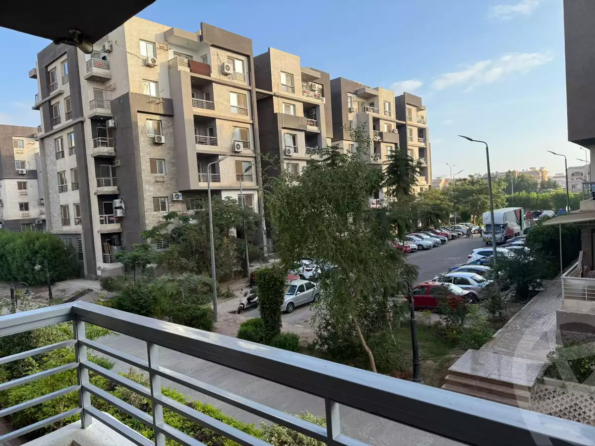https://aqarmap.com.eg/en/listing/6495845-for-sale-cairo-el-sheikh-zayed-city-compounds-dr-msr