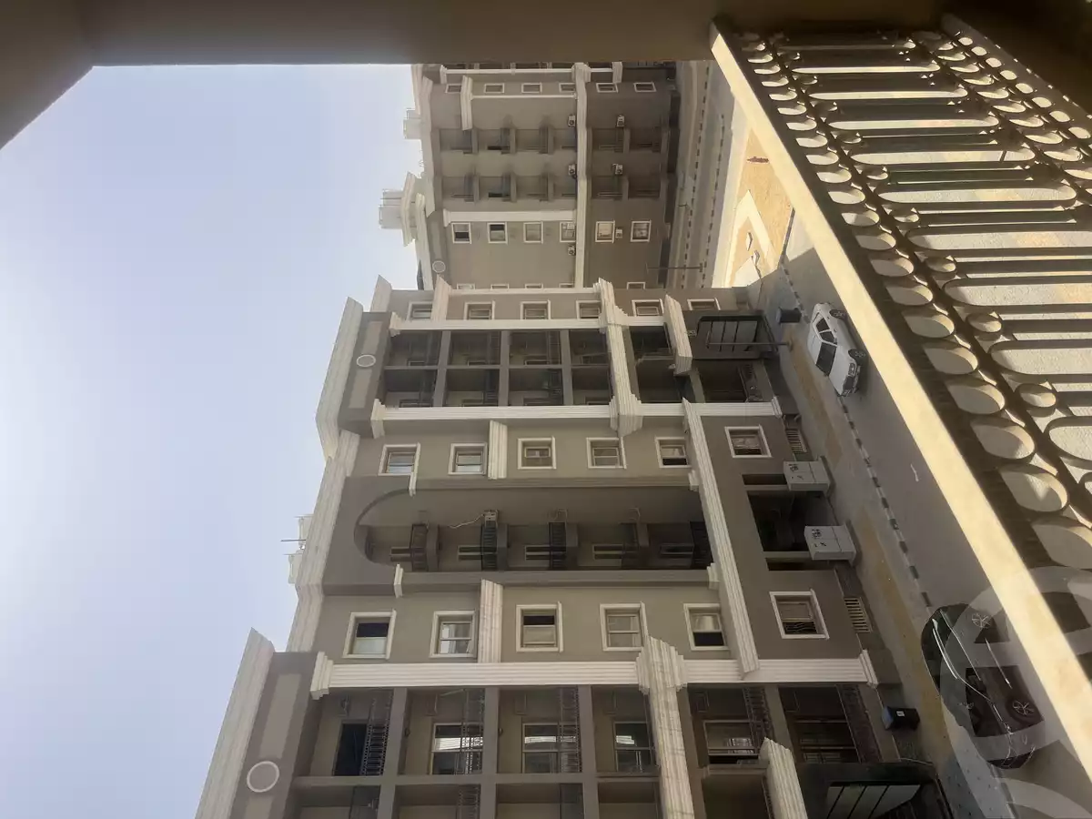 https://aqarmap.com.eg/en/listing/6496775-for-sale-cairo-new-cairo-compounds-dh-ykwn-2-ryzydns-styl-hwm