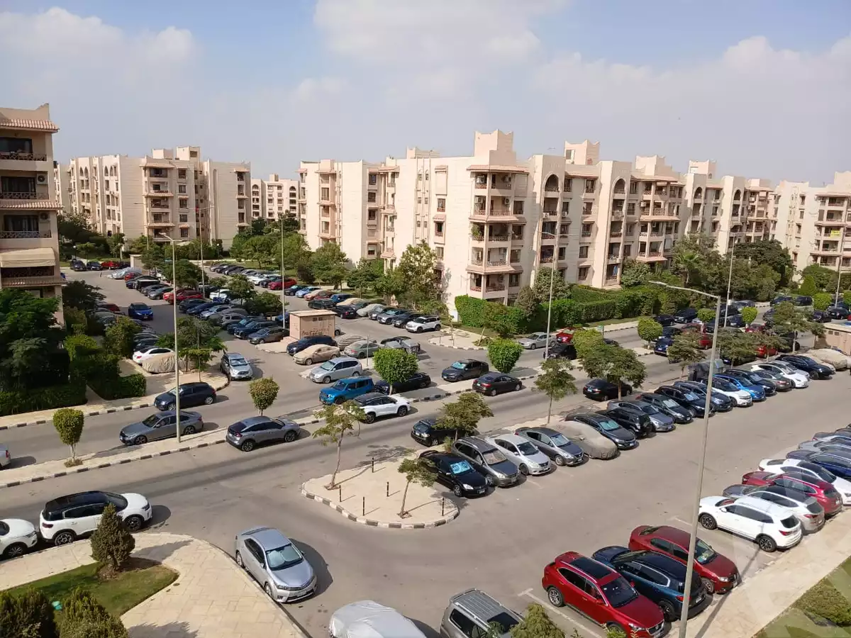 https://aqarmap.com.eg/en/listing/6499923-for-sale-cairo-new-cairo-lrhb-city-phase-5-ibn-al-nafees-st
