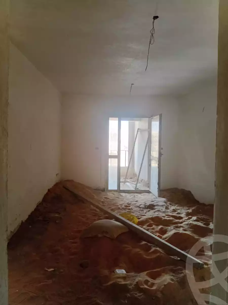 https://aqarmap.com.eg/en/listing/6500490-for-sale-cairo-new-cairo-el-kattameya-compounds-in-kattameya-crystal-plaza