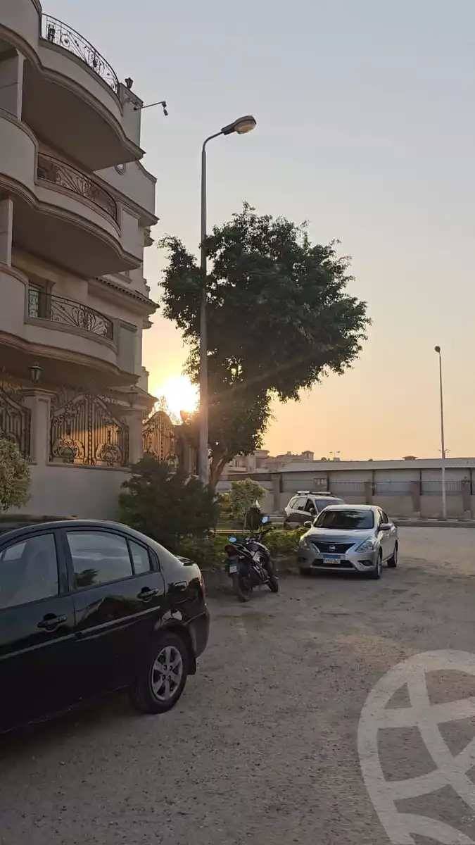 https://aqarmap.com.eg/en/listing/6420865-for-sale-cairo-new-cairo-first-settlement-neighbourhood-7-om-kalthoum-st