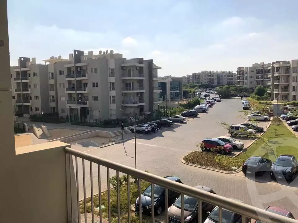https://aqarmap.com.eg/ar/listing/6506536-for-sale-cairo-el-sheikh-zayed-city-compounds-dh-drys