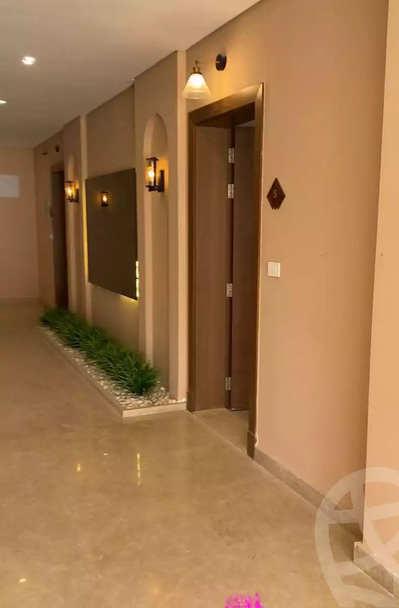 https://aqarmap.com.eg/en/listing/6506658-for-sale-cairo-el-sheikh-zayed-city-compounds-kmbwnd-fyldj-wyst-dr-llttwyr