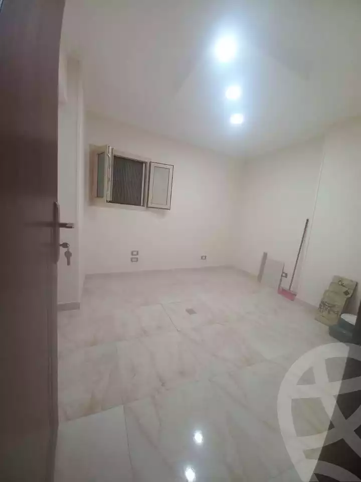 https://aqarmap.com.eg/ar/listing/6509990-for-sale-alexandria-sydy-bshr-sydy-bshr-bhry-shr-mhmd-njyb