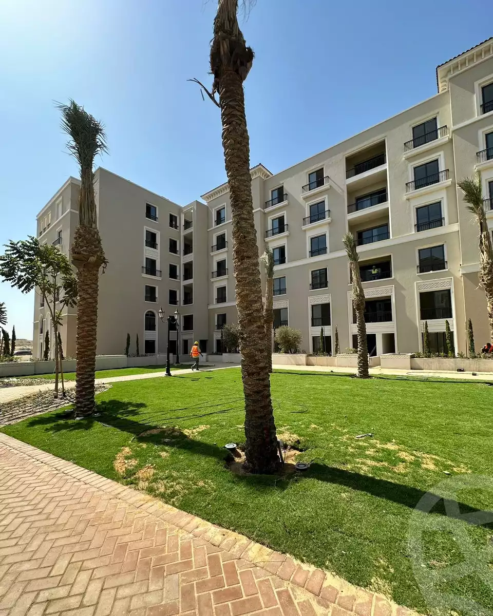 https://aqarmap.com.eg/en/listing/6517146-for-sale-cairo-el-sheikh-zayed-city-compounds-kmbwnd-fyldj-wyst-dr-llttwyr