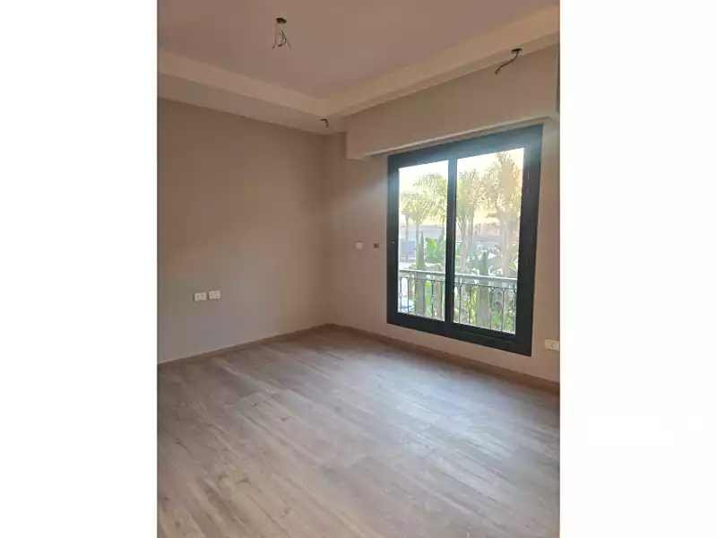 https://aqarmap.com.eg/en/listing/6517815-for-sale-cairo-el-sheikh-zayed-city-compounds-kmbwnd-fyldj-wyst-dr-llttwyr