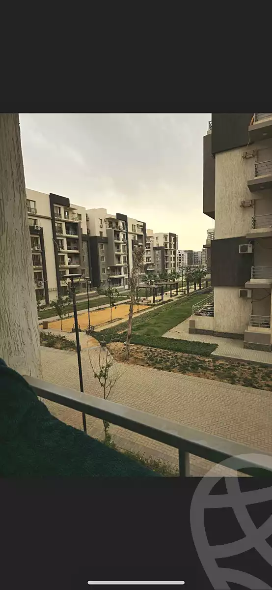 https://aqarmap.com.eg/en/listing/6518084-for-sale-cairo-el-sheikh-zayed-city-compounds-jn-2