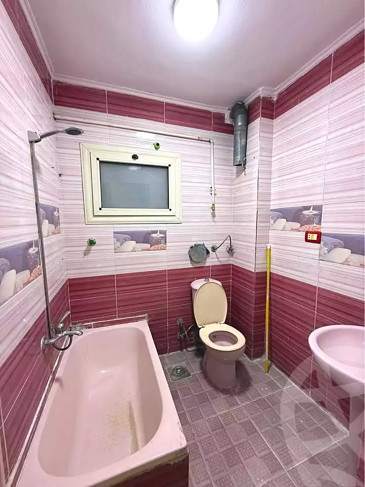 https://aqarmap.com.eg/ar/listing/6518269-for-sale-alexandria-sydy-bshr-sydy-bshr-bhry-shr-mhmwd-l-yswy