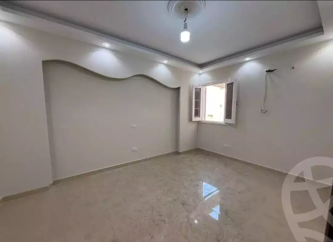 https://aqarmap.com.eg/ar/listing/6521526-for-sale-alexandria-camp-cesar-port-said-street