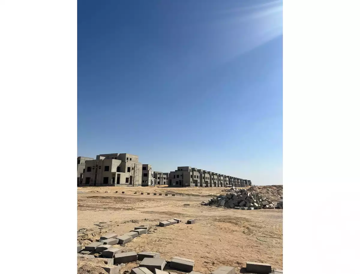 https://aqarmap.com.eg/en/listing/6521748-for-sale-cairo-el-sheikh-zayed-city-lshykh-zyd-ljdyd-naia-west