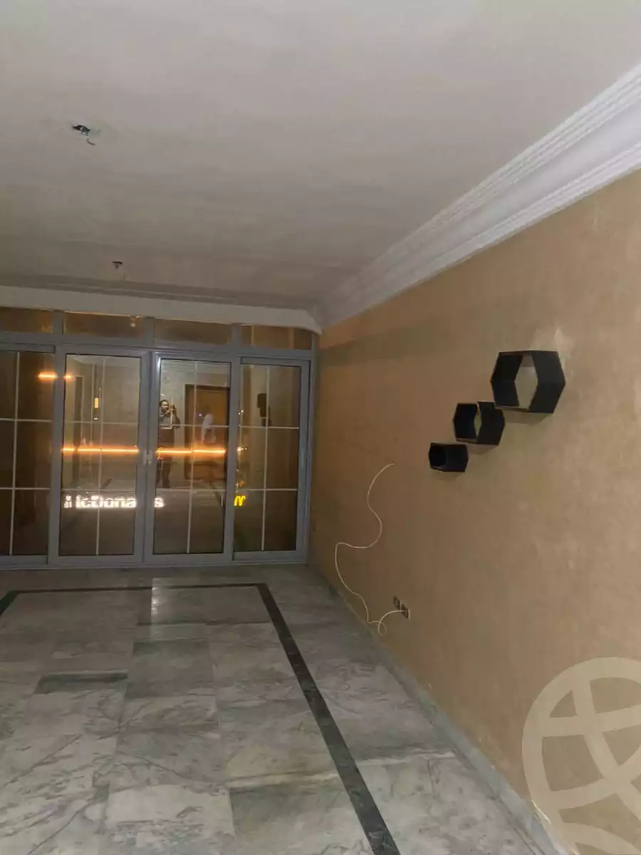 https://aqarmap.com.eg/ar/listing/6524718-for-sale-cairo-el-sheikh-zayed-city-small-investor