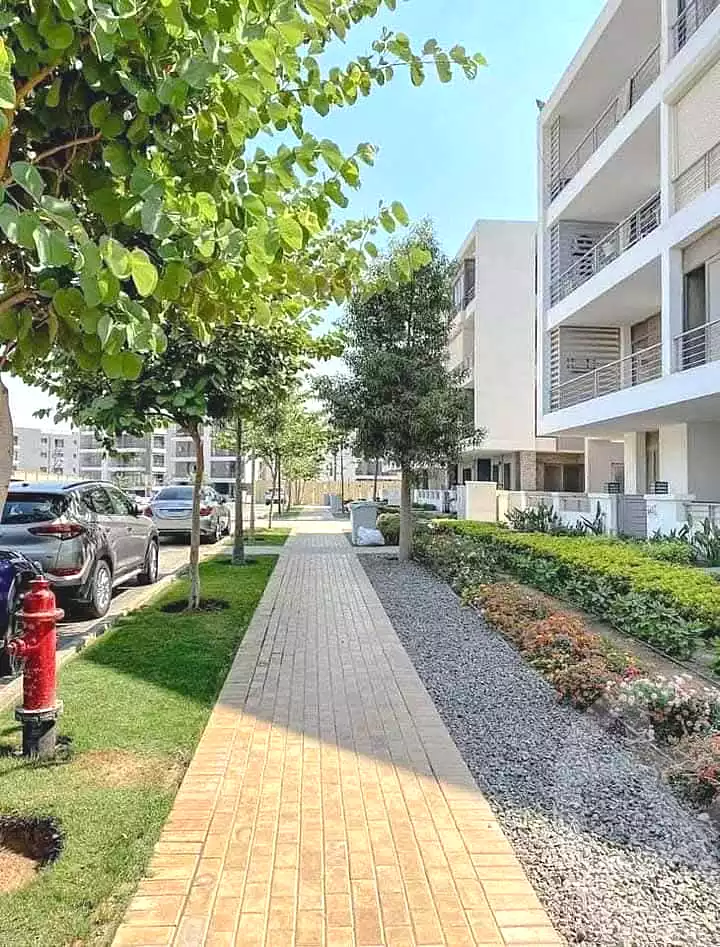 https://aqarmap.com.eg/ar/listing/6526000-for-sale-cairo-new-cairo-compounds-sarai-esse-residence-sarai
