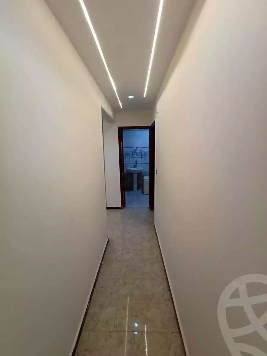 https://aqarmap.com.eg/ar/listing/6527870-for-sale-cairo-helwan-mohamed-sayed-ahmed-st