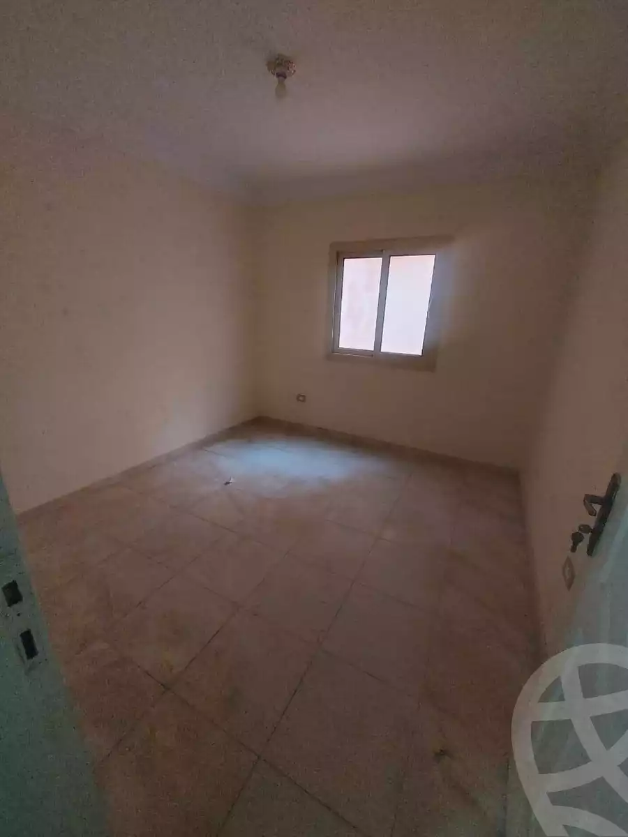https://aqarmap.com.eg/ar/listing/6529039-for-sale-cairo-helwan-mnshy-yn-hlwn-mansour-st