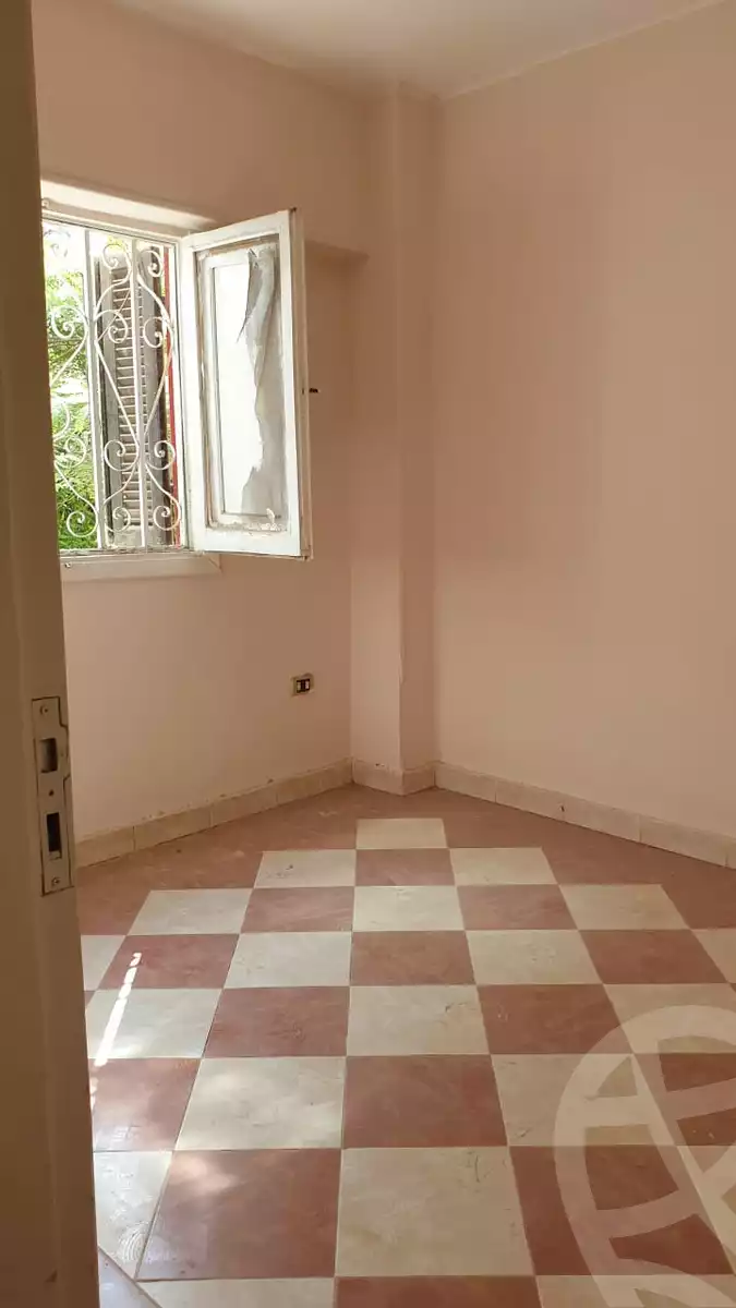 https://aqarmap.com.eg/en/listing/6529180-for-sale-cairo-6th-of-october-el-ahyaa-neighborhood-11th