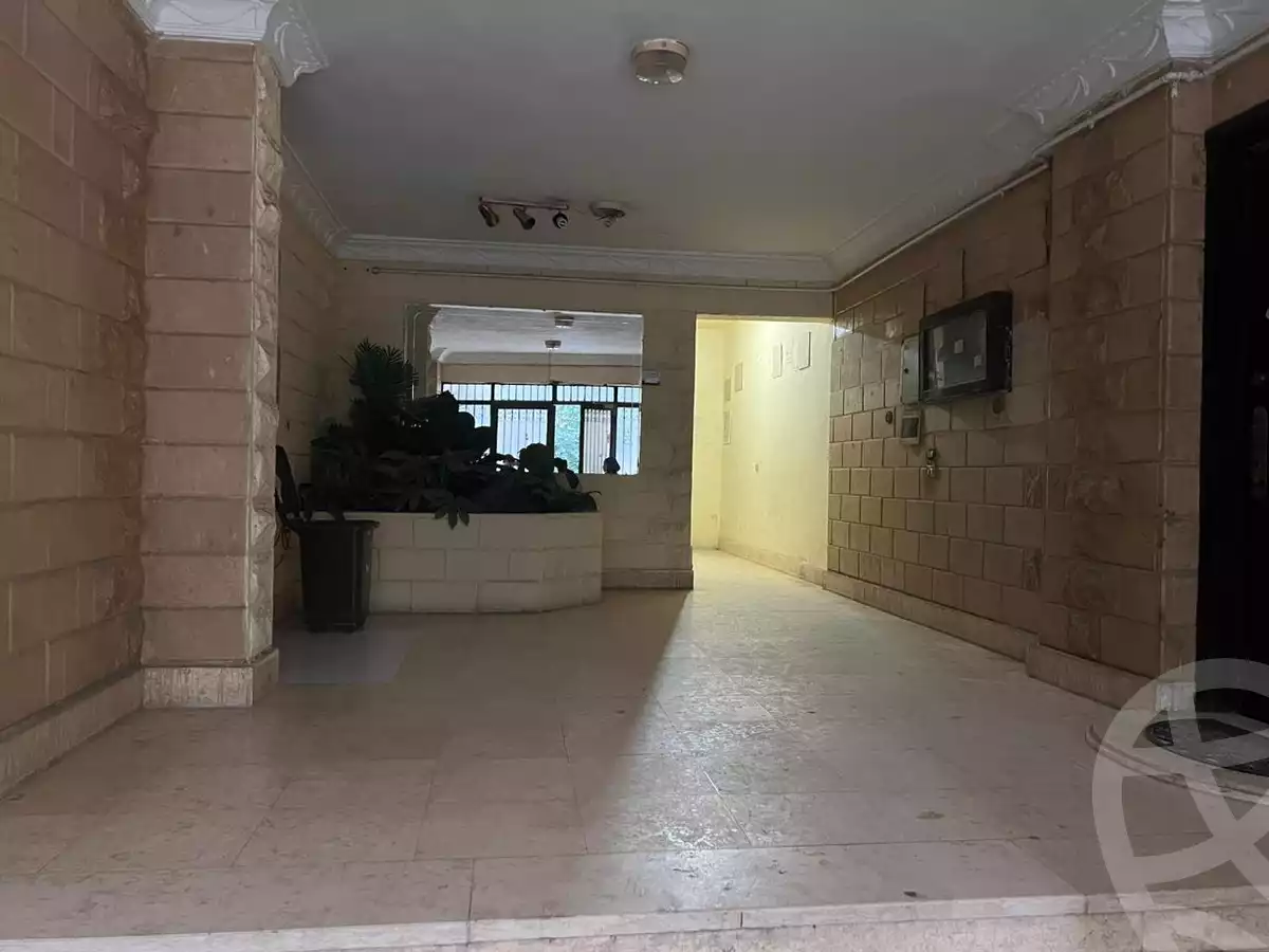 https://aqarmap.com.eg/en/listing/6530468-for-sale-cairo-el-sheikh-zayed-city-el-hay-elsabeaa-lhy-lsb