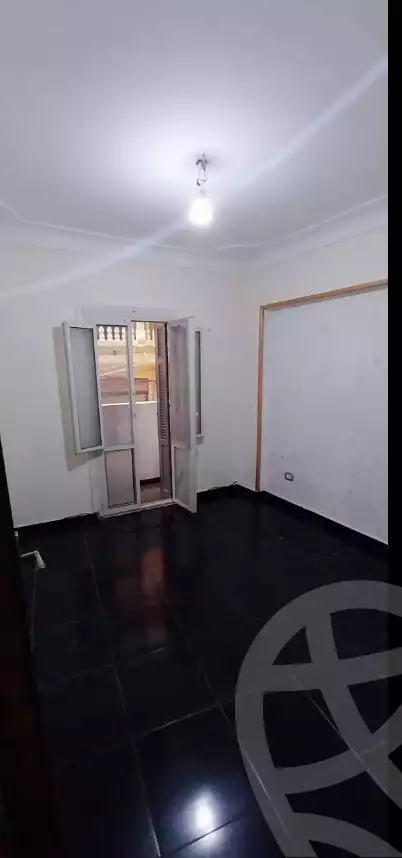 https://aqarmap.com.eg/ar/listing/6532451-for-sale-alexandria-l-jmy-lbytsh-ibrahim-othman-st