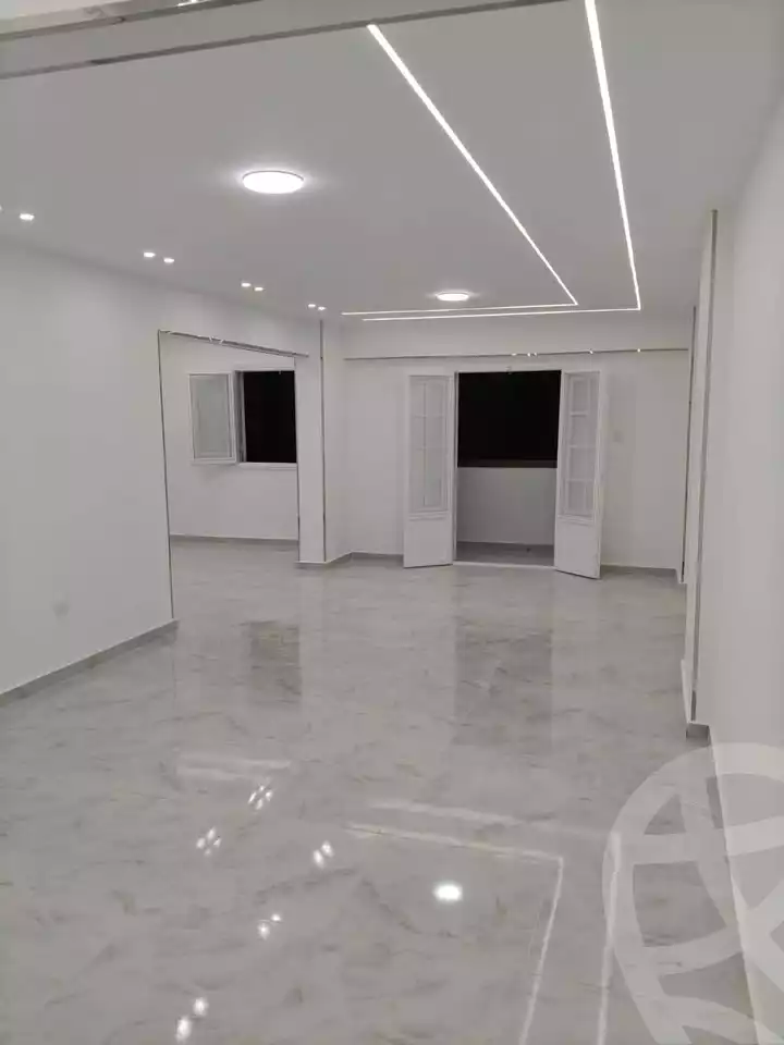 https://aqarmap.com.eg/ar/listing/6532582-for-sale-alexandria-miami-shr-jml-bd-lnsr