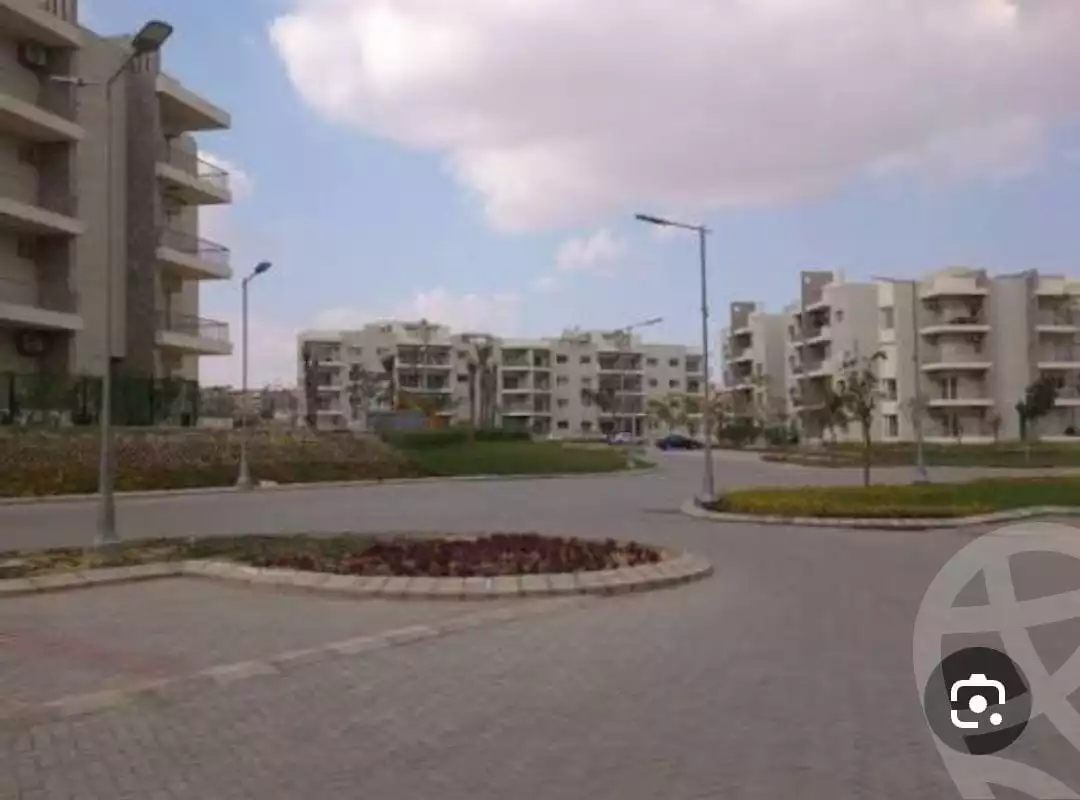 https://aqarmap.com.eg/ar/listing/6538556-for-sale-cairo-el-sheikh-zayed-city-compounds-dh-drys