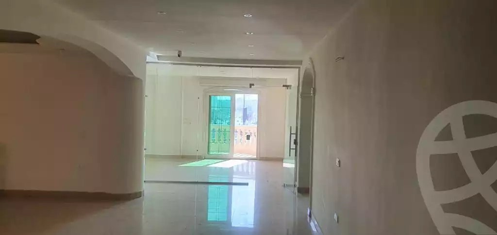 https://aqarmap.com.eg/ar/listing/6538611-for-rent-cairo-new-cairo-ganob-el-akadamiya-south-academy-a-zaid-ebn-haretha-st