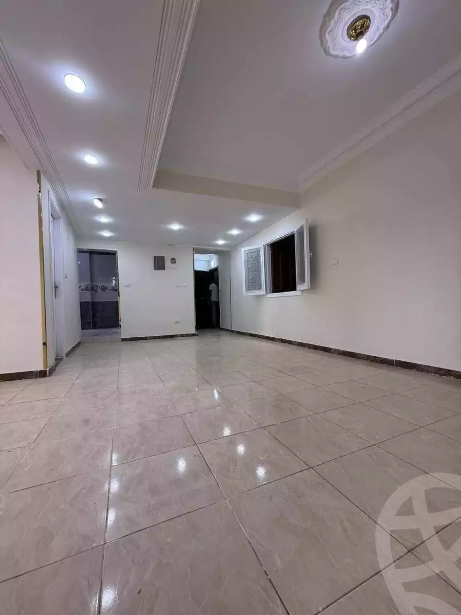 https://aqarmap.com.eg/ar/listing/6541358-for-sale-cairo-helwan-helwan-el-sharkeya-abd-el-rahman-pasha-st