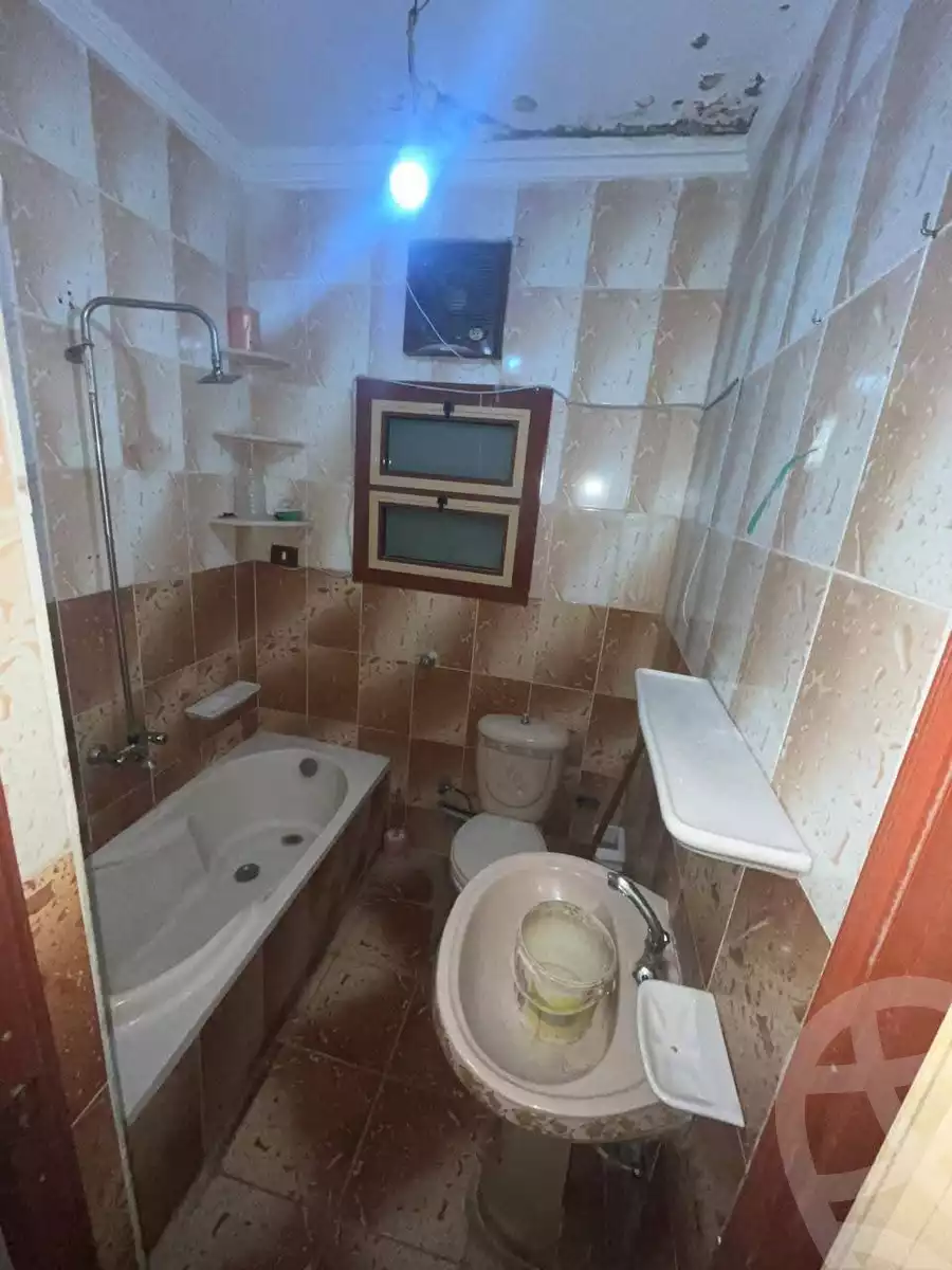 https://aqarmap.com.eg/en/listing/6542235-for-rent-alexandria-bahray-el-anfoshy-al-mosafer-khana-st