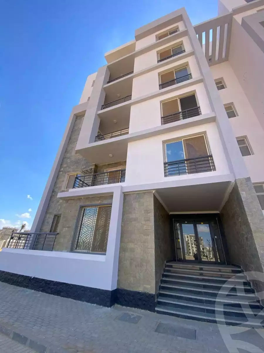 https://aqarmap.com.eg/ar/listing/6542394-for-sale-cairo-el-sheikh-zayed-city-lshykh-zyd-ljdyd-west-view-residence-hdp