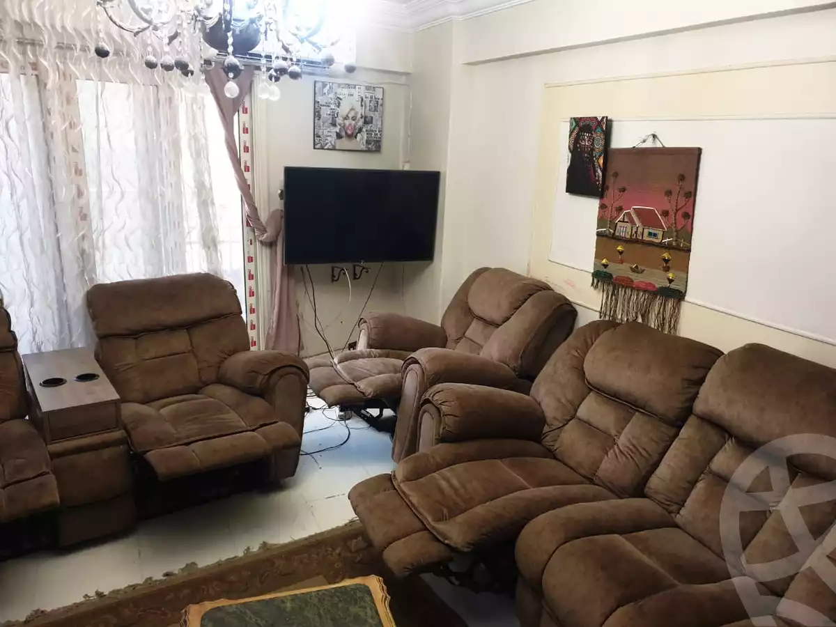 https://aqarmap.com.eg/en/listing/6542937-for-sale-alexandria-moharram-bey-grin-st