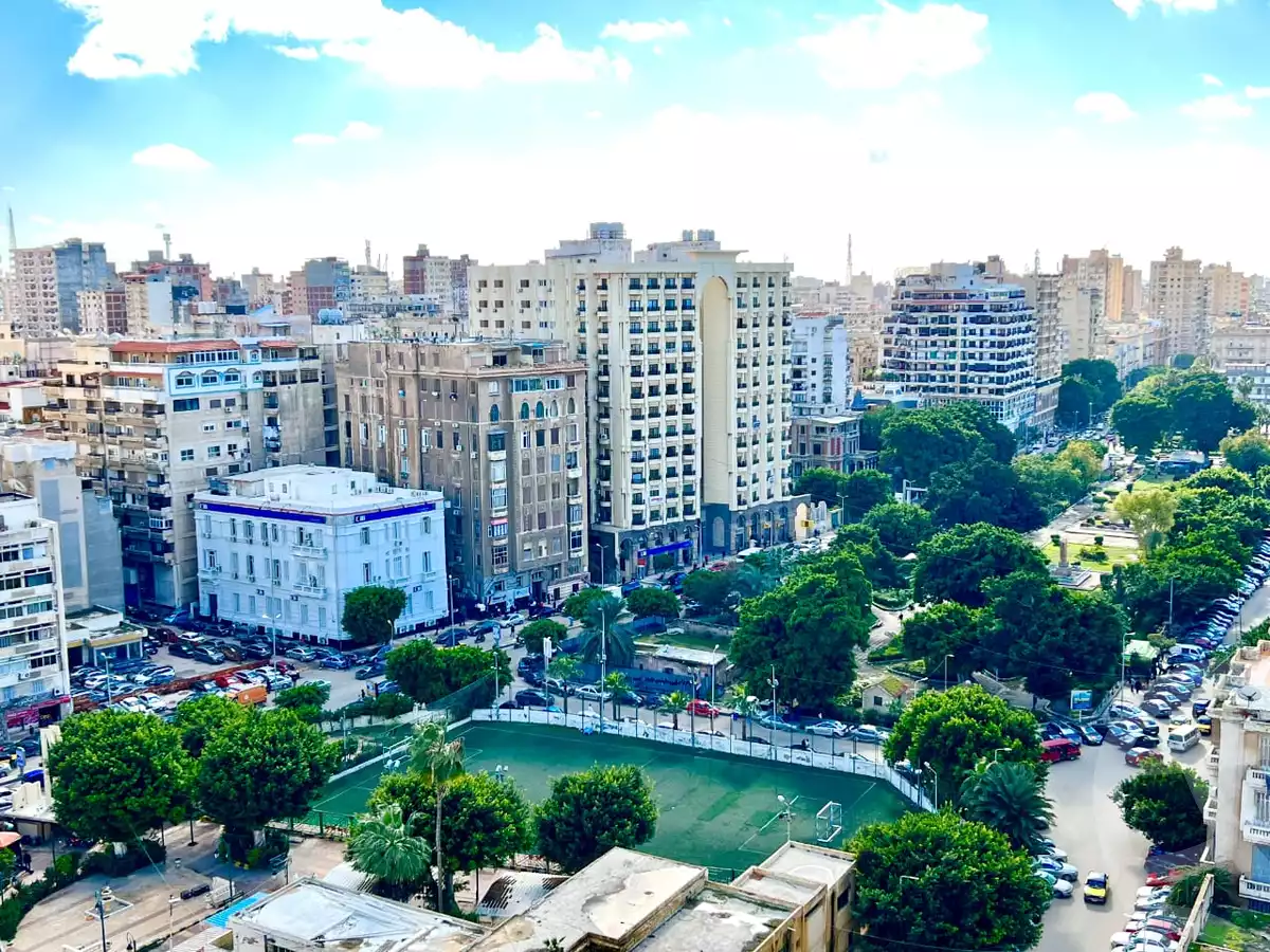 https://aqarmap.com.eg/en/listing/6543176-for-sale-alexandria-l-zryt-compounds-in-el-azarita-cleopatra-plaza