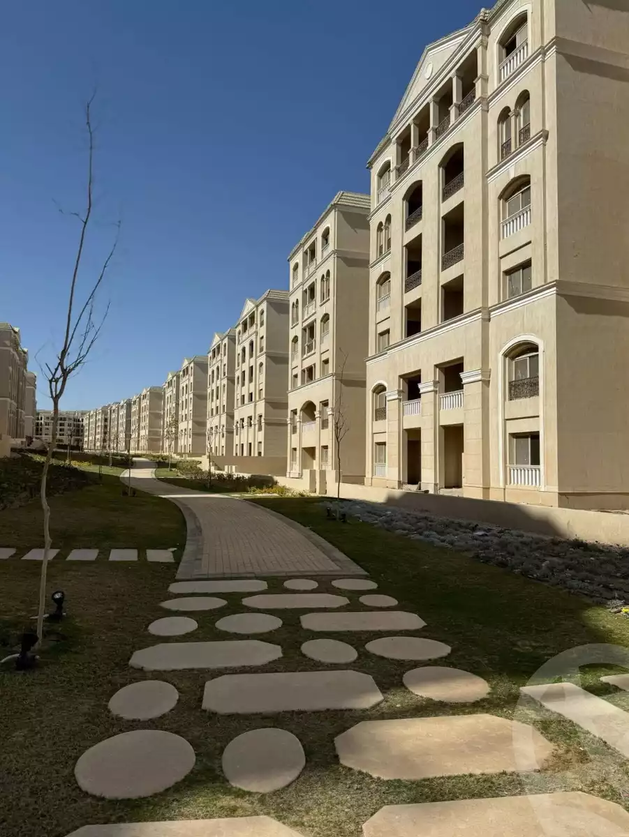 https://aqarmap.com.eg/ar/listing/6551792-for-sale-cairo-new-cairo-lmstqbl-syty-compounds-lavenir